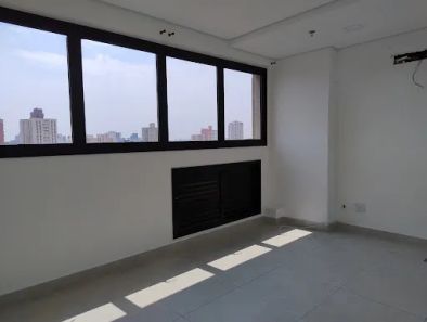 Sala Comercial à venda, 34m² no Vila Assunção, Santo André
