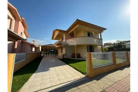 Casa com 5 Quartos à venda, 260m² no Governador Celso Ramos, Governador Celso Ramos