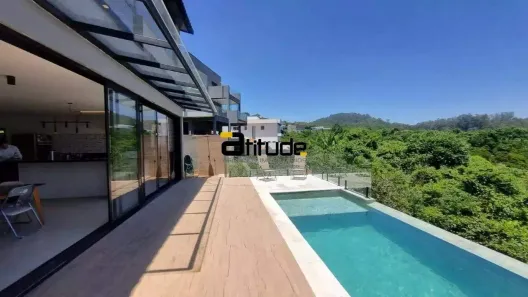 Casa de Condomínio com 3 Quartos à venda, 305m² no Sítio do Morro, Santana de Parnaíba