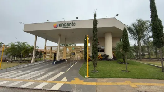 Casa de Condomínio com 2 Quartos à venda, 57m² no Fazenda São Domingos, Goiânia