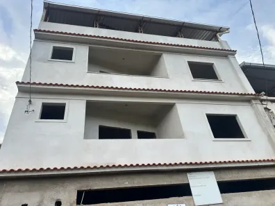 Prédio Residencial com 2 Quartos à venda, 141m² no Santa Tereza, Bicas