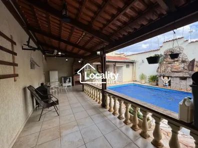 Casa com 3 Quartos à venda, 480m² no Parque São Geraldo, Uberaba