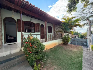 Casa com 4 Quartos à venda, 265m² no Itapoã, Belo Horizonte