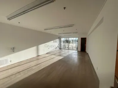 Sala Comercial à venda, 52m² no Jardim São Dimas, São José dos Campos