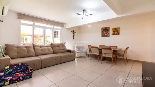 Apartamento com 2 Quartos à venda, 75m² no Passo da Areia, Porto Alegre
