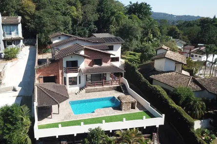 Casa de Condomínio com 8 Quartos à venda, 512m² no Caraguatá, Mairiporã