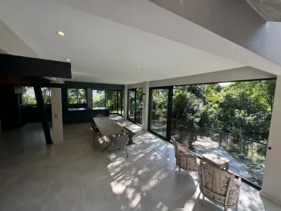Apartamento com 3 Quartos para alugar, 360m² no Campeche, Florianópolis