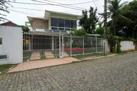 Casa de Condomínio com 4 Quartos à venda, 223m² no Barra de Macaé, Macaé
