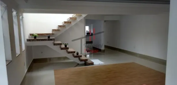 Sobrado com 3 Quartos à venda, 370m² no Vila Regente Feijó, São Paulo