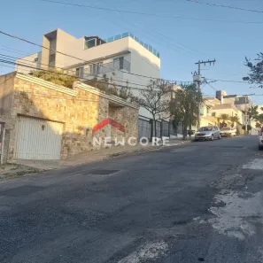 Casa com 3 Quartos à venda, 340m² no Heliópolis, Belo Horizonte