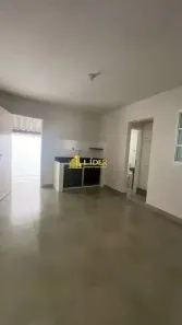Casa com 2 Quartos para alugar, 90m² no Tibery, Uberlândia