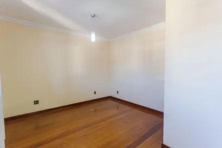 Casa com 5 Quartos à venda, 360m² no Santa Inês, Belo Horizonte