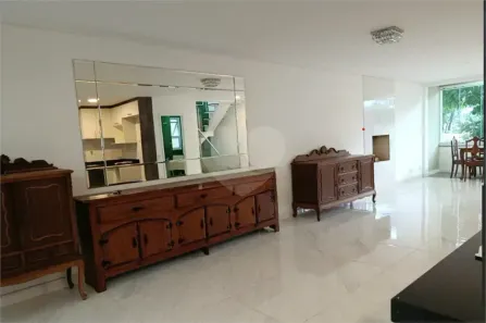 Casa de Condomínio com 3 Quartos à venda, 225m² no Tremembé, São Paulo