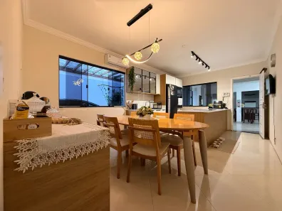 Casa com 4 Quartos à venda, 166m² no Vila Operária, Itajaí