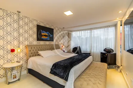 Sobrado com 4 Quartos à venda, 169m² no Portão, Curitiba