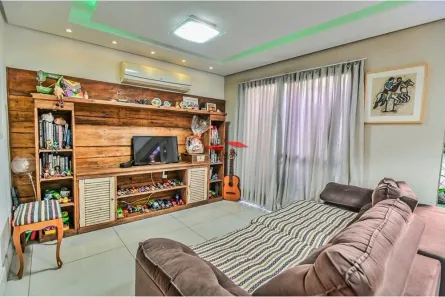 Sobrado com 3 Quartos à venda, 144m² no Sarandi, Porto Alegre