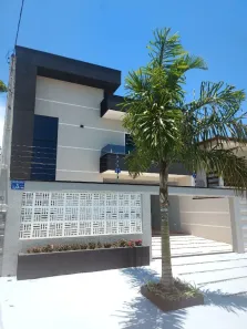 Sobrado com 4 Quartos à venda, 250m² no Brejatuba, Guaratuba