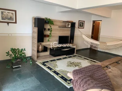 Sobrado com 3 Quartos à venda, 242m² no Vila Brasílio Machado, São Paulo