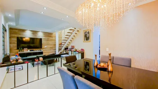 Casa com 4 Quartos para alugar, 470m² no Vila Galvão, Guarulhos