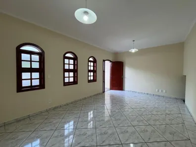 Casa com 3 Quartos para alugar, 144m² no Jardim São Roque, Americana