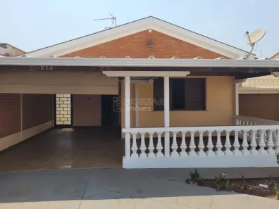 Casa com 2 Quartos à venda, 162m² no Jardim Silvânia (Vila Xavier), Araraquara