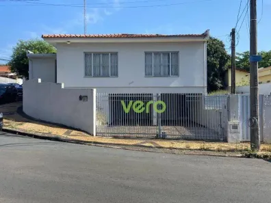 Casa com 3 Quartos à venda, 246m² no Vila Santo Antônio, Americana