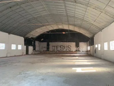 Galpão/Depósito/Armazém à venda, 750m² no Parque Pinheiros, Taboão da Serra