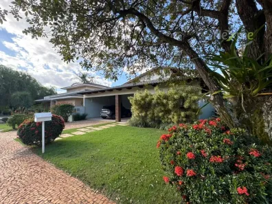 Casa de Condomínio com 3 Quartos à venda, 223m² no Jardins Atenas, Goiânia