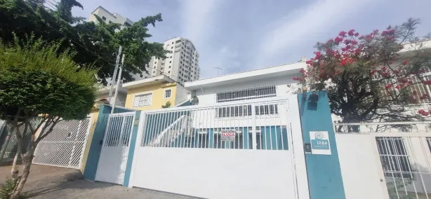 Casa com 3 Quartos para alugar, 180m² no Vila Romero, São Paulo