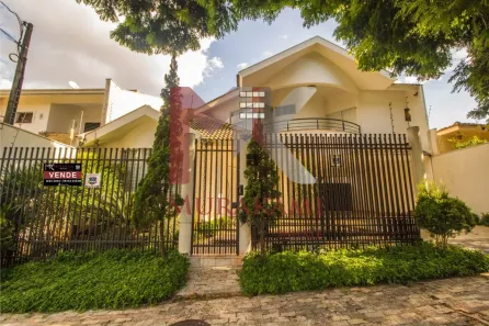Sobrado com 5 Quartos à venda, 470m² no Zona 05, Maringá