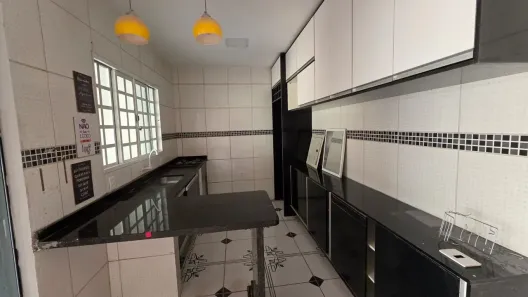 Casa de Condomínio com 3 Quartos para alugar, 120m² no Jardim Imperial, Cuiabá