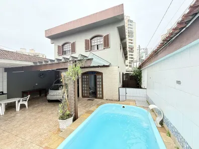 Sobrado com 3 Quartos para alugar, 150m² no Guilhermina, Praia Grande