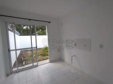 Casa de Condomínio com 2 Quartos à venda, 51m² no Três Vendas, Pelotas