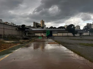 Galpão/Depósito/Armazém para alugar, 2100m² no Caiçaras, Belo Horizonte