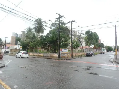 Lote/Terreno para alugar, 1700m² no Joaquim Távora, Fortaleza