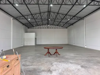 Galpão/Depósito/Armazém para alugar, 455m² no Centro, Londrina