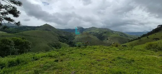 à venda, 1m² no , Itamonte