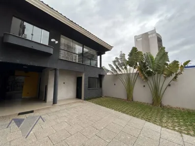Imóvel Comercial com 6 Quartos para alugar, 257m² no Centro, Cascavel