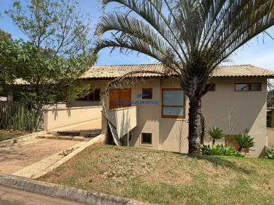Casa de Condomínio com 3 Quartos para venda ou aluguel, 358m² no Granja Viana II, Cotia
