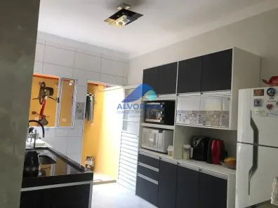 Sobrado com 2 Quartos à venda, 89m² no Jardim do Sol, Caraguatatuba