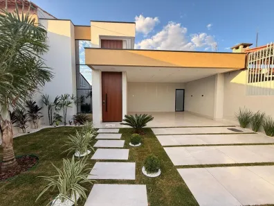 Casa com 3 Quartos à venda, 200m² no Setor Central, Brasília