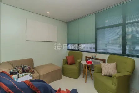 Sala Comercial à venda, 27m² no Passo da Areia, Porto Alegre