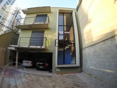 Sobrado com 10 Quartos à venda, 350m² no Campo Belo, São Paulo