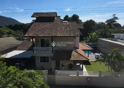 Casa com 4 Quartos à venda, 330m² no São João do Rio Vermelho, Florianópolis