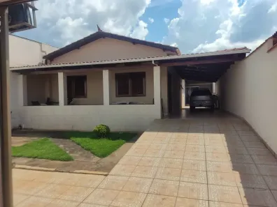 Casa com 3 Quartos à venda, 90m² no Centro, Guararema