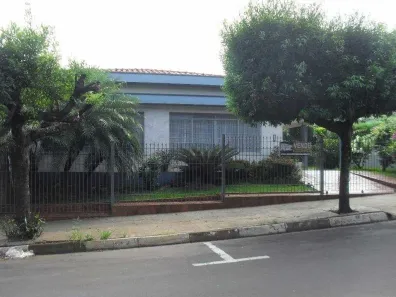 Casa com 3 Quartos à venda, 374m² no Centro, Cosmópolis