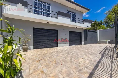 Sobrado com 4 Quartos para alugar, 400m² no Sítio Cercado, Curitiba