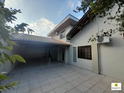 Casa com 3 Quartos à venda, 263m² no Saguaçu, Joinville