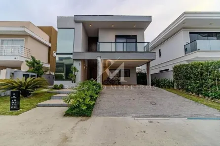 Casa de Condomínio com 3 Quartos à venda, 264m² no Santa Regina, Camboriú