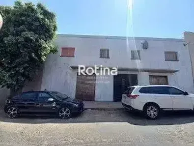 Sala Comercial para alugar, 28m² no Saraiva, Uberlândia
